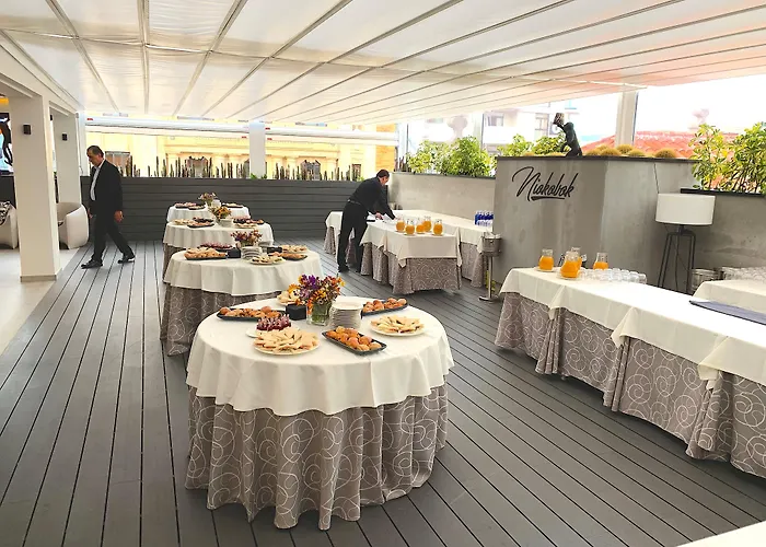 Adonis Plaza Santa Cruz de Tenerife