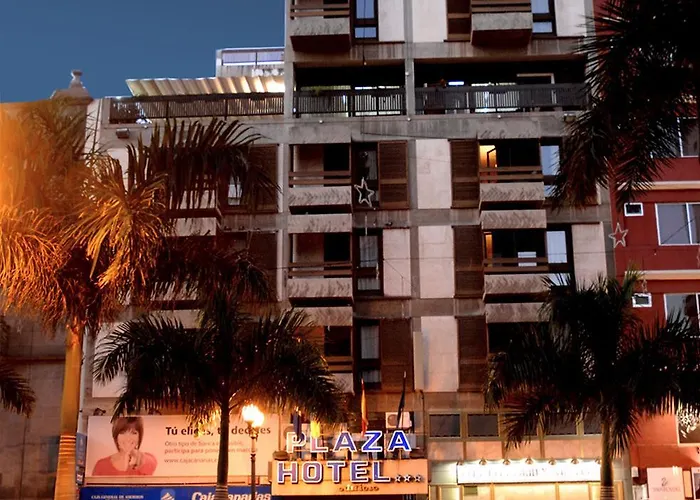 Hotel Adonis Plaza 3*