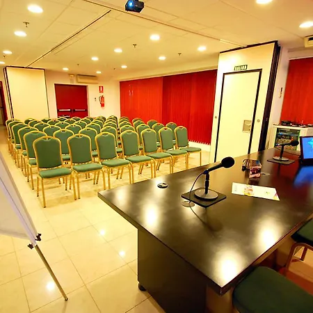 Adonis Plaza Hotel 3*