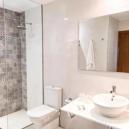 Adonis Plaza Hotel 3*