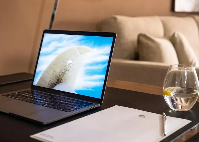 Отель Adonis Plaza Санта-Крус-де-Тенерифе