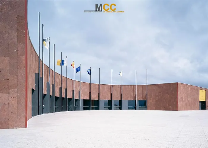 Adonis Plaza Szálloda 3*